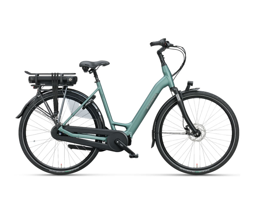 Elektrische stadsfiets fiets1 met lage instap, accu achterop en verende voorvork.